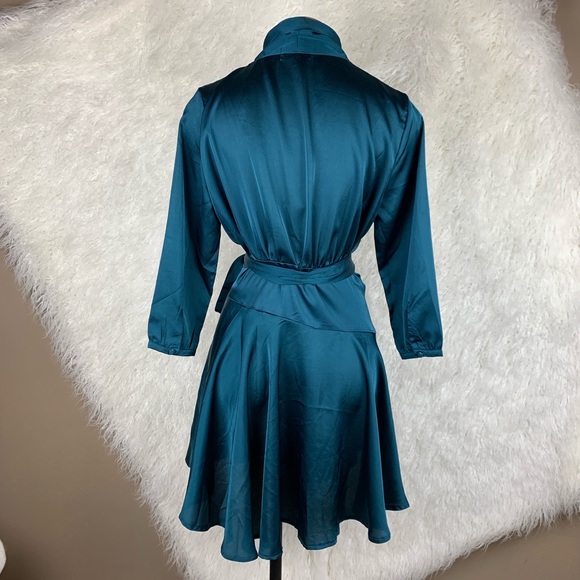 Teal Satin Latiste wrap dress. - Picture 3 of 6
